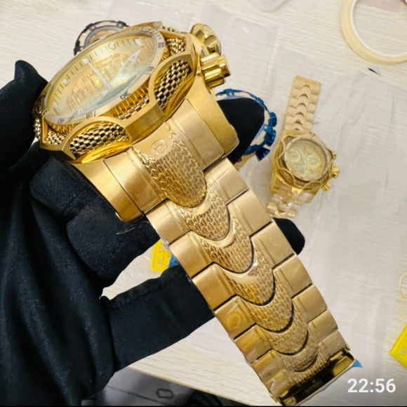 Invicta 31520 Reserve Men's Chronograph Quartz Watch With Invicta Protective Har - Picture 3 of 4